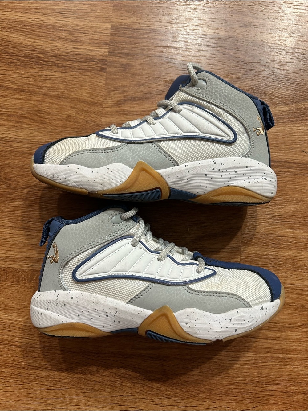 Shaq Speed Demon Mid Kids Basketball Shoes Size 1